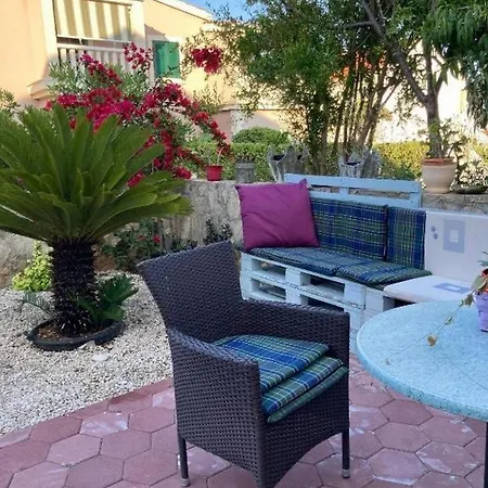 Appartement Milna 8896b Vis